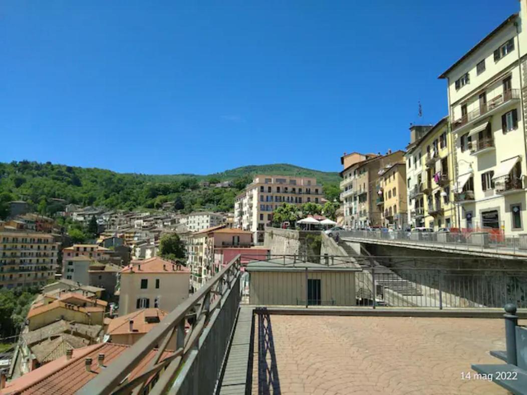 Alloggio Blu Nel Cuore Di Soriano Soriano nel Cimino Luaran gambar